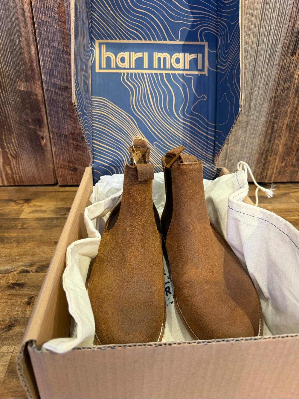 Hari Mari Odessa, Waxed Saddle